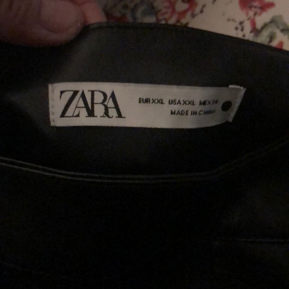 Zara faux leather cropped pants